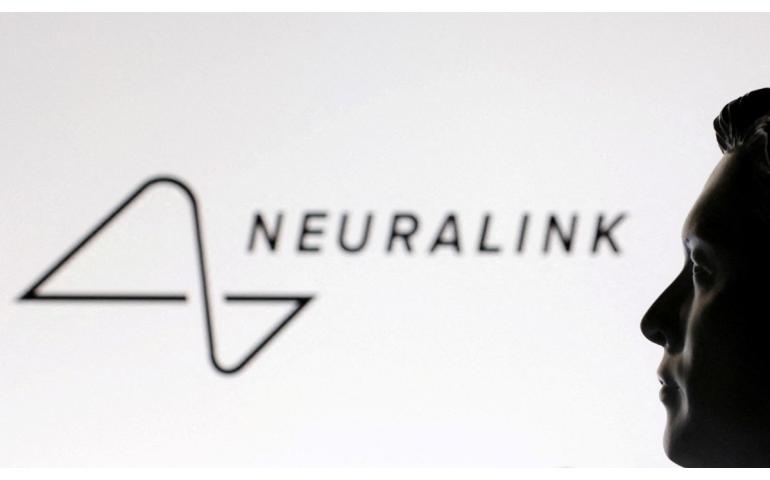 “Neuralink” хараагүй хүмүүст зориулсан технологи бүтээжээ