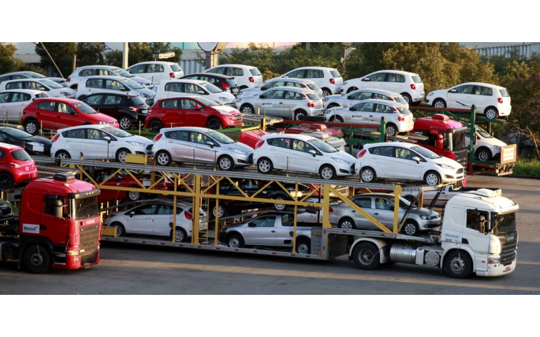 Он гарсаар Монголд импортоор 49.2 мянган тээврийн хэрэгсэл орж иржээ
